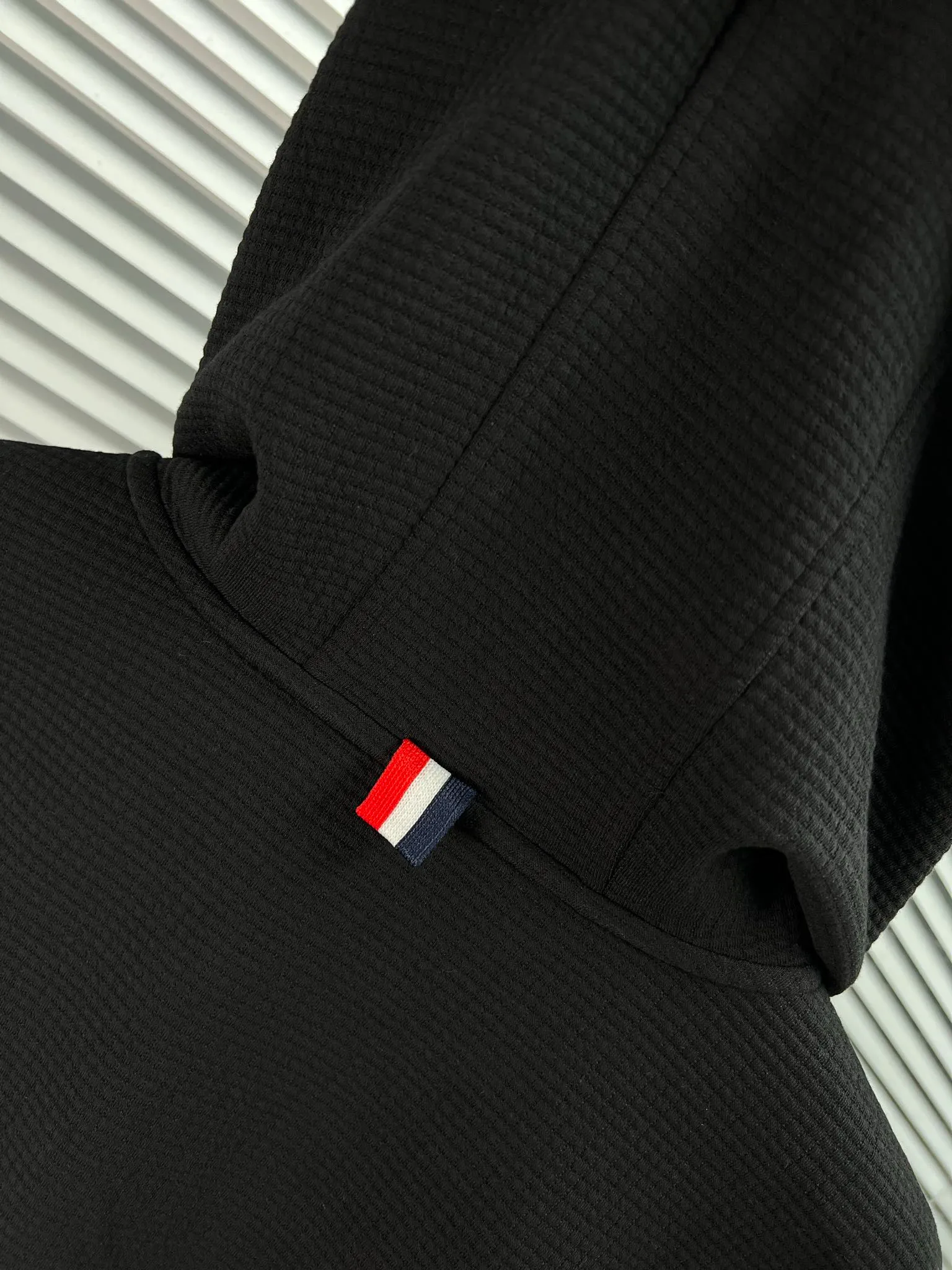 Thom Browne Series ， ， 🈶️🐶 ， 。 Classic ：Black， Sizes：Ｍ-3XL